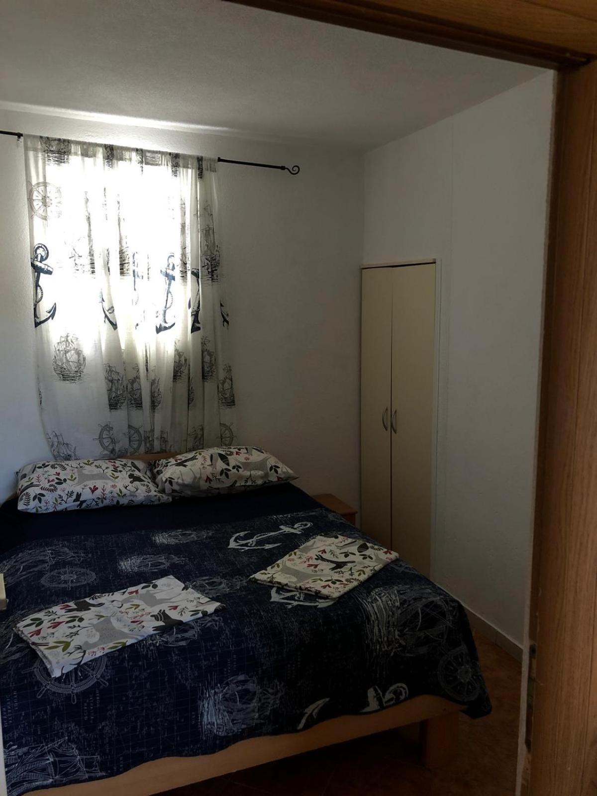 Apartmani Cesarica 卡尔卢巴格 客房 照片
