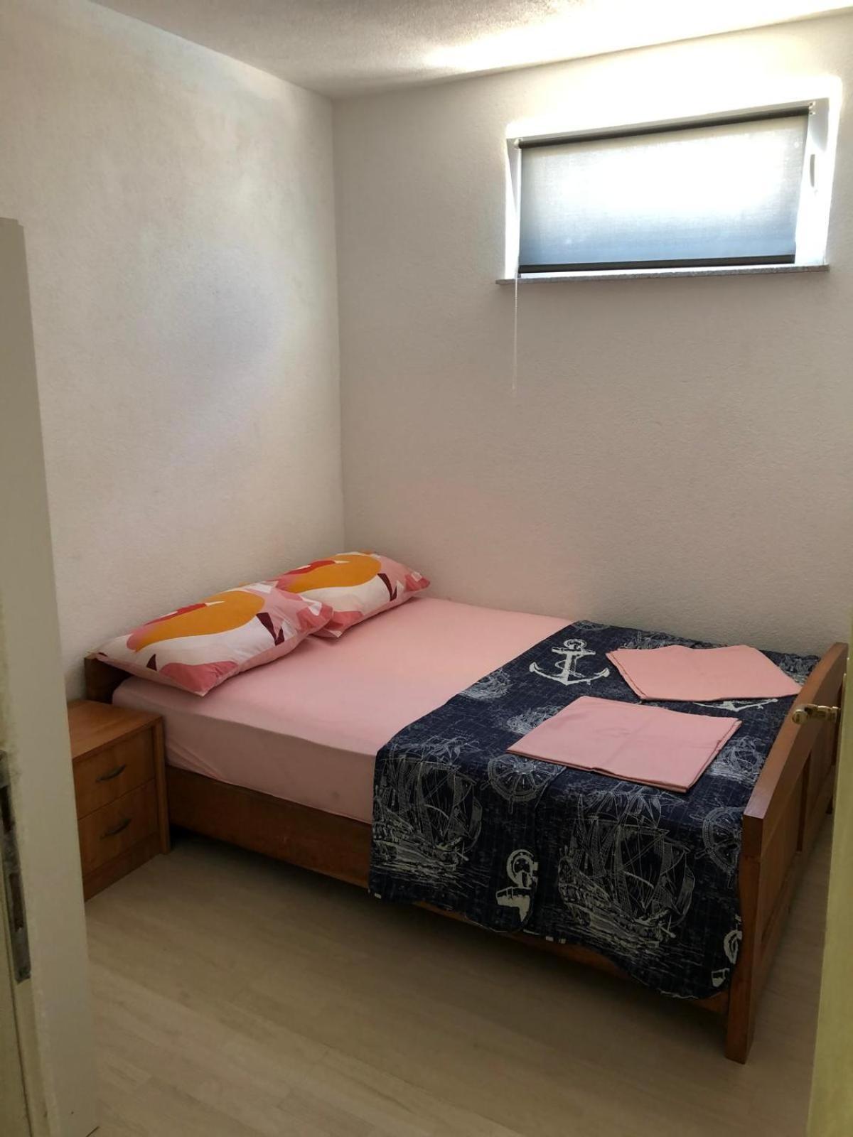 Apartmani Cesarica 卡尔卢巴格 客房 照片