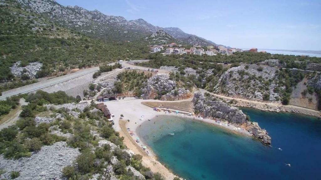 Apartmani Cesarica 卡尔卢巴格 外观 照片